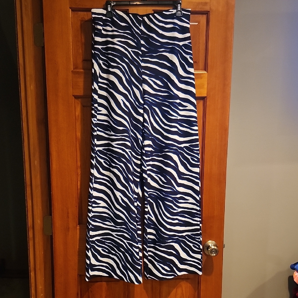 Boston Proper Black and White Garment